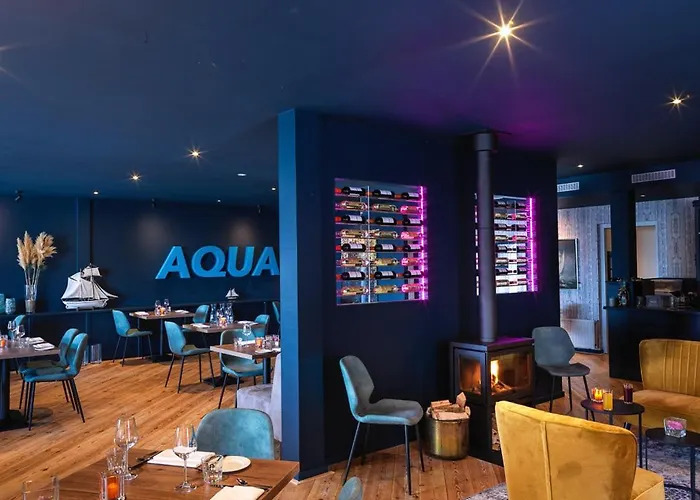 Aqua Hotel *